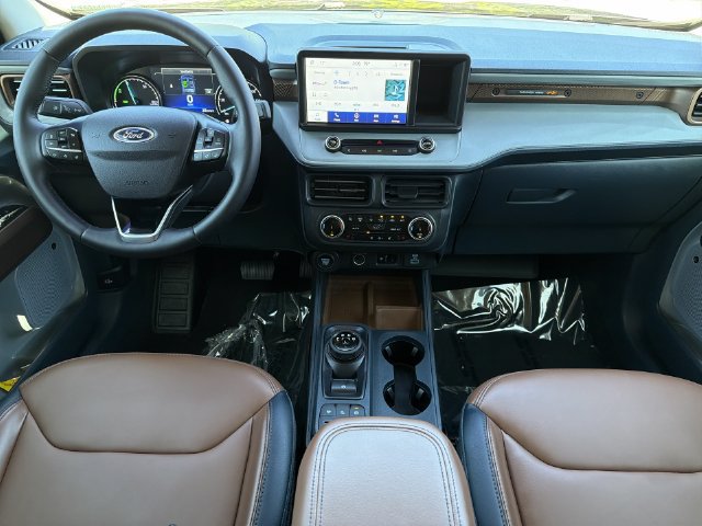 Used 2024 Ford Maverick Lariat FWD image 17