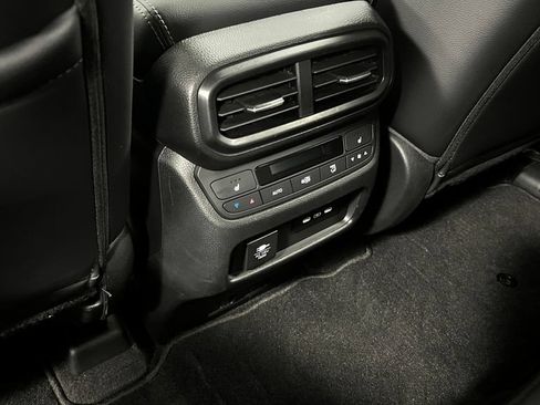 Used 2025 Honda Pilot Elite image 20