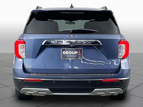 Used 2021 Ford Explorer XLT w/ Equipment Group 202A RWD image 5