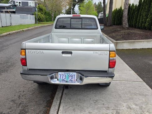 Used 2004 Toyota Tacoma 4x4 Xtracab V6 image 6