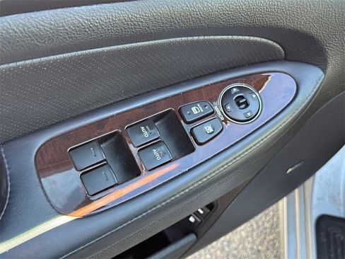 Used 2010 Hyundai Genesis 4.6 w/ Technology Pkg 5 image 22