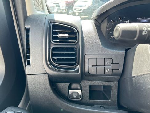 New 2024 RAM ProMaster 2500 w/ Convenience Group image 17