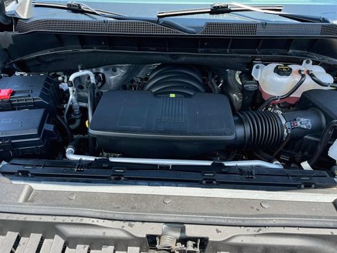 Used 2025 Chevrolet Silverado 1500 High Country AWD/4WD image 10