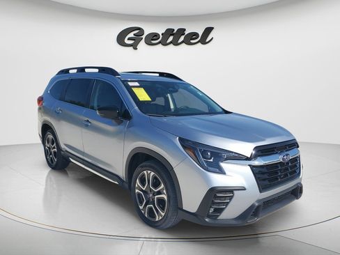 Used 2024 Subaru Ascent Limited w/ Technology Package AWD/4WD image 3