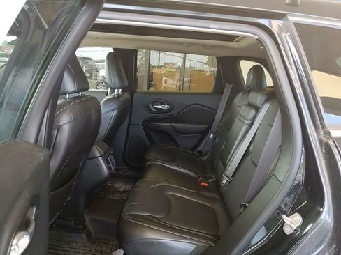Used 2015 Jeep Cherokee Limited w/ Trailer Tow Group AWD/4WD image 15
