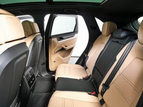 New 2026 Porsche Cayenne AWD/4WD image 21