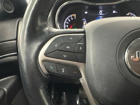 Used 2019 Jeep Grand Cherokee Limited AWD/4WD image 30
