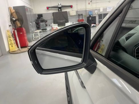 Used 2024 Volkswagen Tiguan SE R-Line AWD/4WD image 13