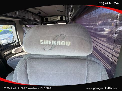 Used 2003 Ford E-150 and Econoline 150 Commercial Van 3D image 13
