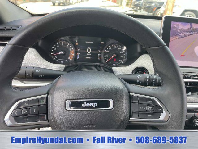 Used 2024 Jeep Compass Latitude AWD/4WD image 28