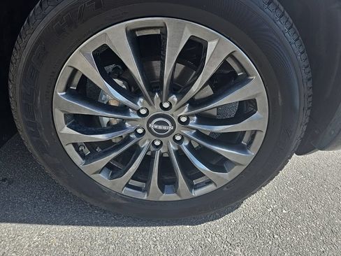 Certified 2024 Nissan Armada Platinum w/ Captain's Chairs Package AWD/4WD image 39