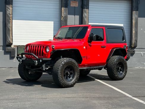 Used 2021 Jeep Wrangler Sport AWD/4WD image 9