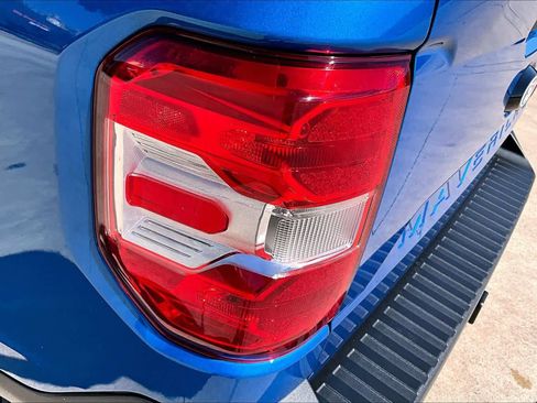 Certified 2025 Ford Maverick XLT image 28