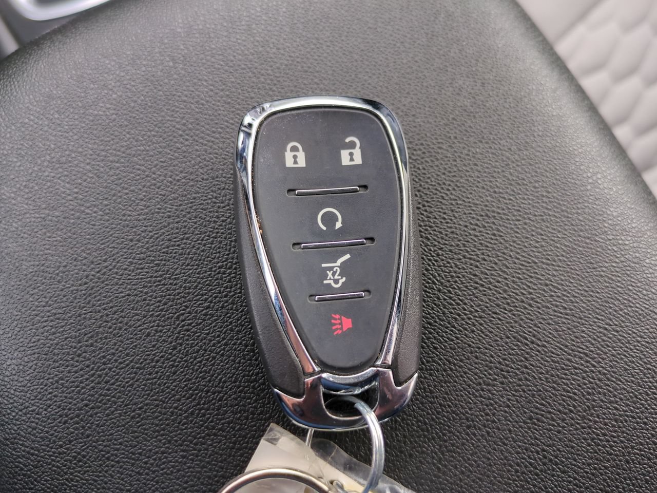 Used 2021 Chevrolet Equinox LT FWD image 25