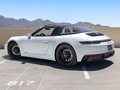 Used 2024 Porsche 911 Targa 4 GTS AWD/4WD image 11