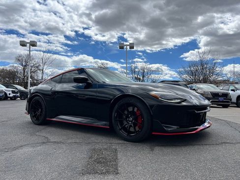 New 2024 Nissan Z NISMO w/ Floor Mat Package image 3