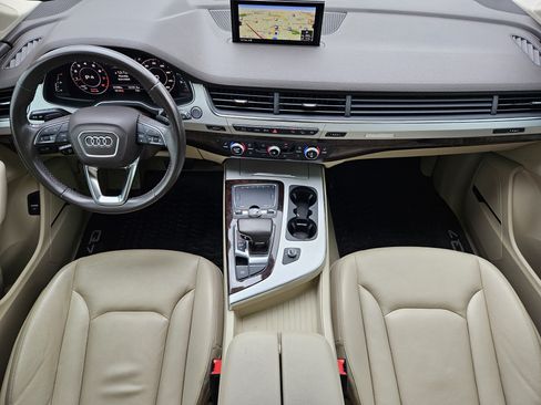Used 2019 Audi Q7 2.0T Premium Plus AWD/4WD image 25