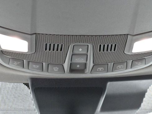 Used 2021 Ford F350 Lariat w/ Tremor Off-Road Package image 29