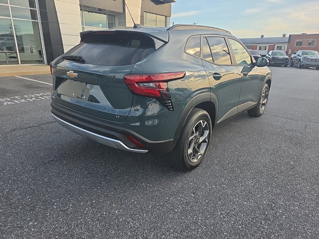 Used 2026 Chevrolet Trax LT FWD image 7