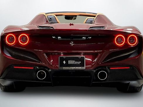 Used 2021 Ferrari F8 Tributo RWD image 6