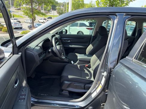 Used 2023 Honda CR-V LX image 16