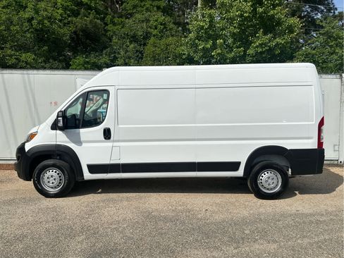 New 2025 RAM ProMaster 2500 image 7