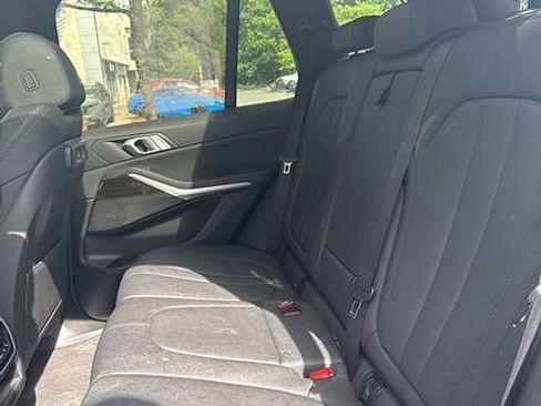 Used 2021 BMW X5 xDrive40i w/ Convenience Package AWD/4WD image 9