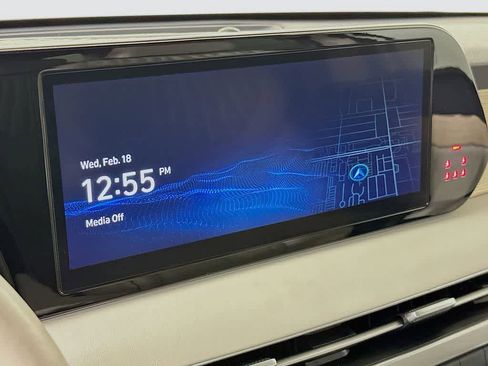 Used 2024 Hyundai Palisade Limited image 16