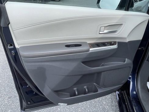Used 2023 Toyota Sienna XLE image 29