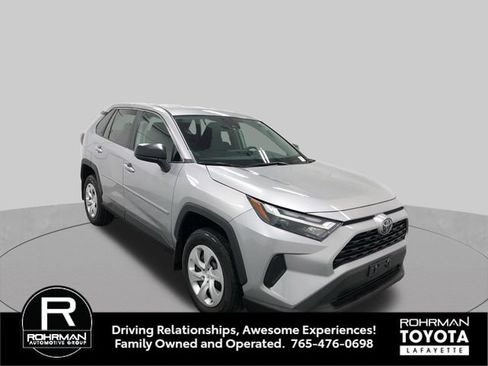 Used 2023 Toyota RAV4 LE AWD/4WD image 9