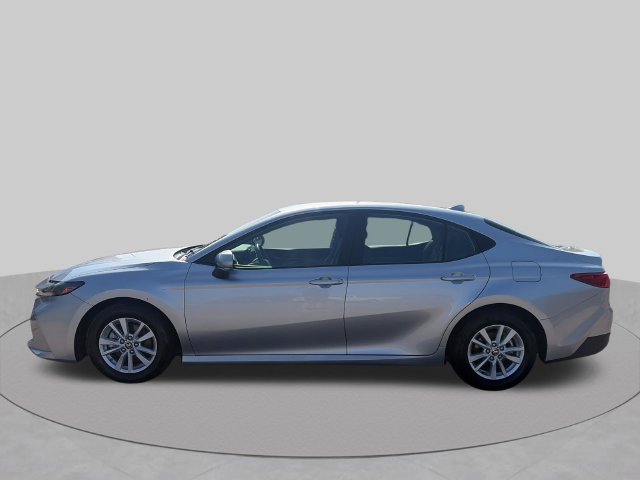Used 2025 Toyota Camry LE FWD image 2
