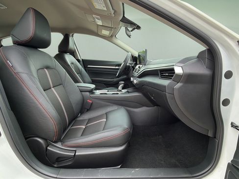 Certified 2026 Nissan Altima 2.5 SR FWD image 11