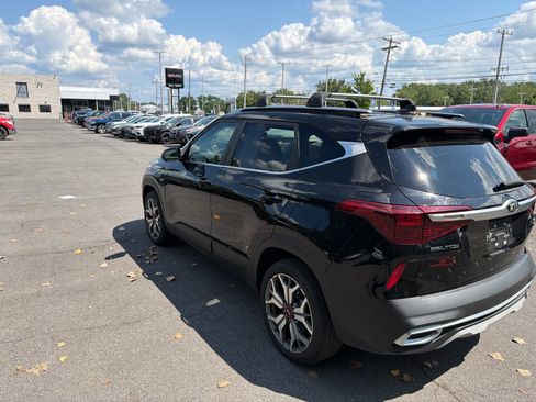 Used 2021 Kia Seltos S AWD/4WD image 7
