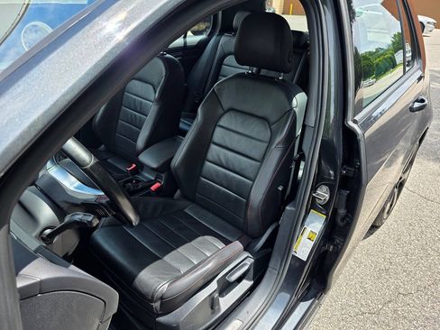 Used 2016 Volkswagen GTI SE w/ Lighting Package (SEL) FWD image 13