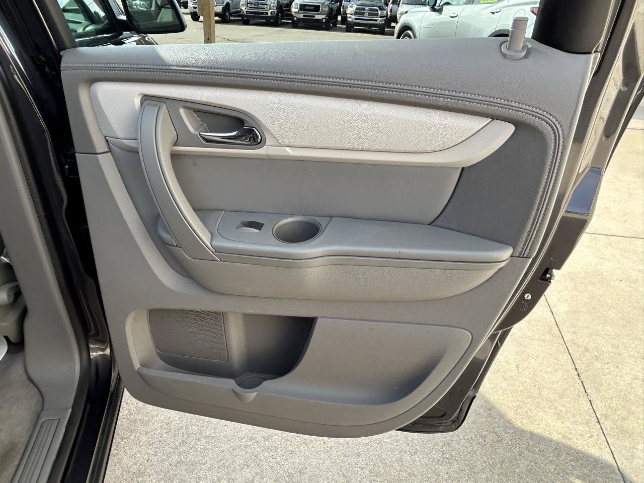 Used 2013 Chevrolet Traverse LS FWD image 16