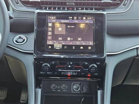 New 2025 Jeep Grand Cherokee L Altitude image 13