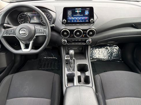 Used 2024 Nissan Sentra SV FWD image 10