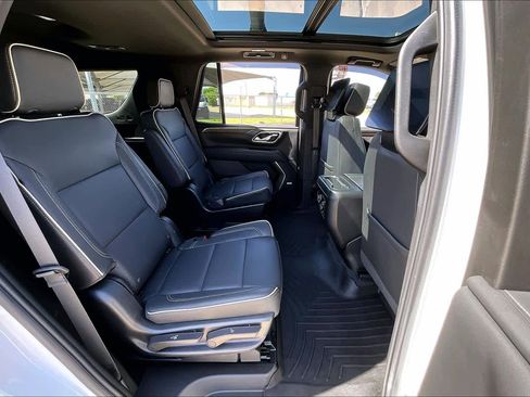 Used 2023 Chevrolet Tahoe Premier w/ Advanced Technology Package AWD/4WD image 19