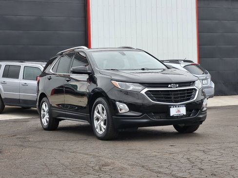 Used 2019 Chevrolet Equinox LT w/ Sun & Navigation Package AWD/4WD image 5
