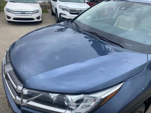 Used 2017 Toyota Highlander AWD V6 image 25