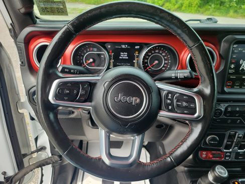 Used 2020 Jeep Gladiator Mojave AWD/4WD image 21