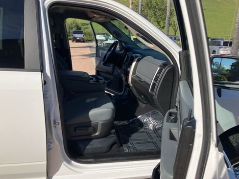 Used 2018 RAM 2500 SLT image 23