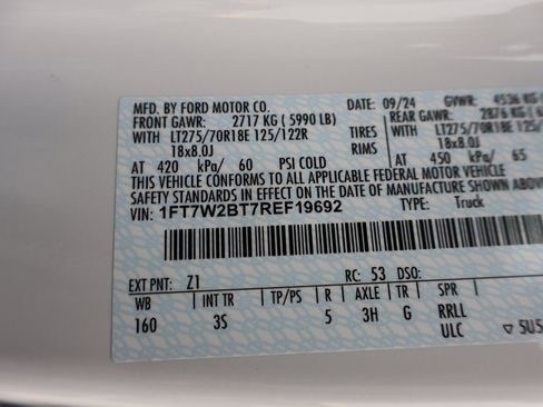 Used 2024 Ford F250 XLT w/ Snow Plow/Camper Package image 40