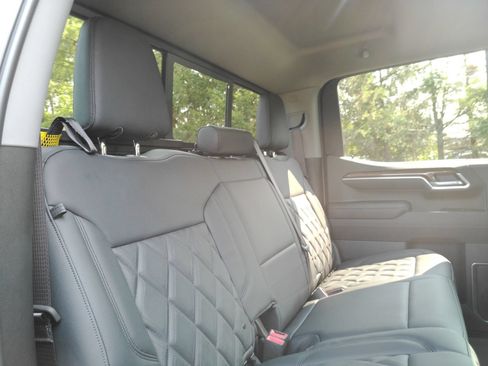 Used 2025 Chevrolet Silverado 1500 RST AWD/4WD image 20