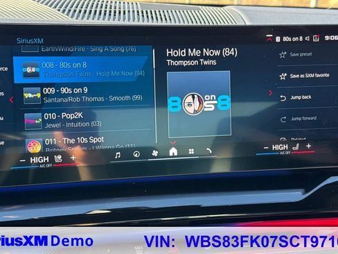 Used 2025 BMW M5 w/ Carbon Package image 34