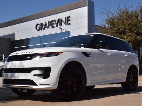 Used 2024 Land Rover Range Rover Sport Dynamic SE image 2