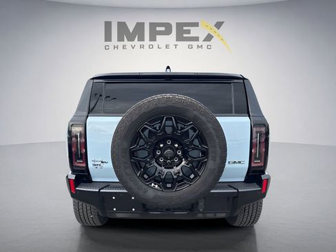 Used 2025 GMC Hummer EV 2X AWD/4WD image 4
