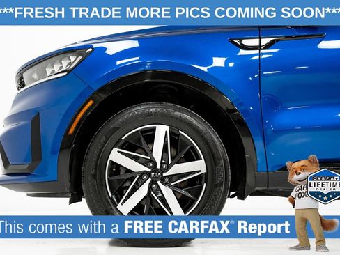 Used 2021 Kia Sorento EX w/ Panoramic Sunroof Package image 27