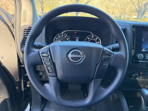 Used 2024 Nissan Frontier S w/ Tow Package image 12