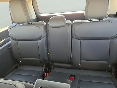 New 2025 Ford Expedition Max Active image 10